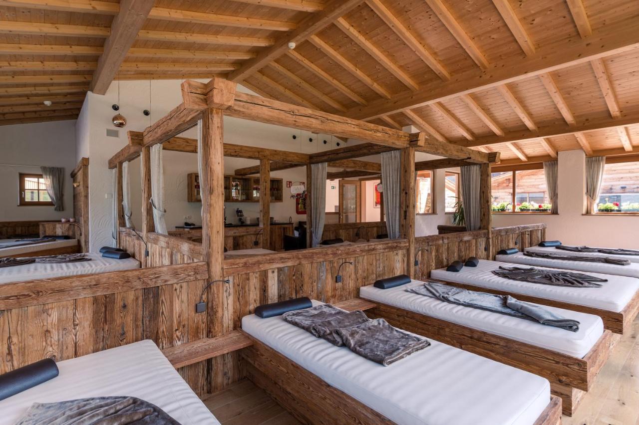 Alpine Nature Hotel Stoll Planca di Sopra Luaran gambar
