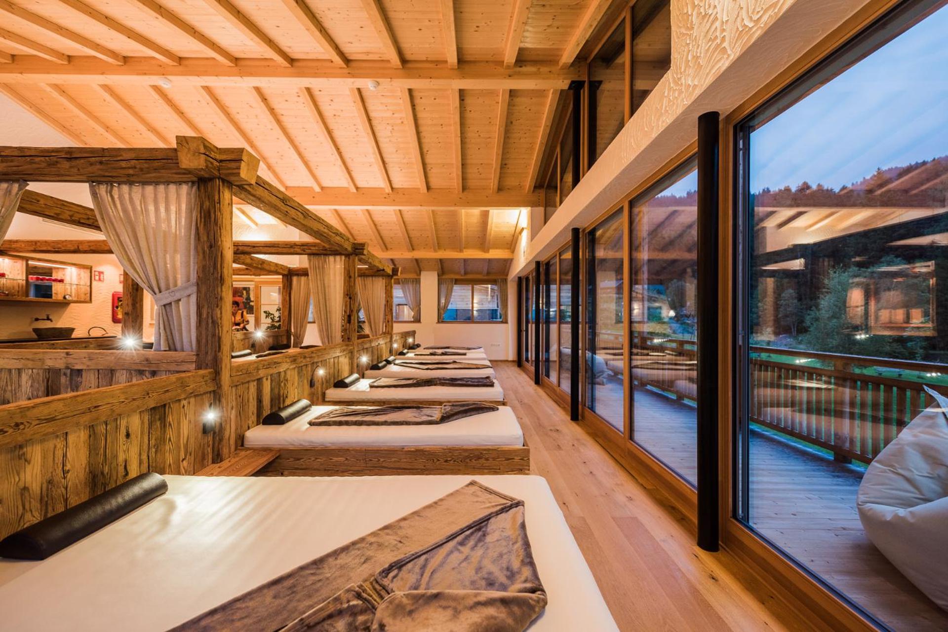 Alpine Nature Hotel Stoll Planca di Sopra Luaran gambar