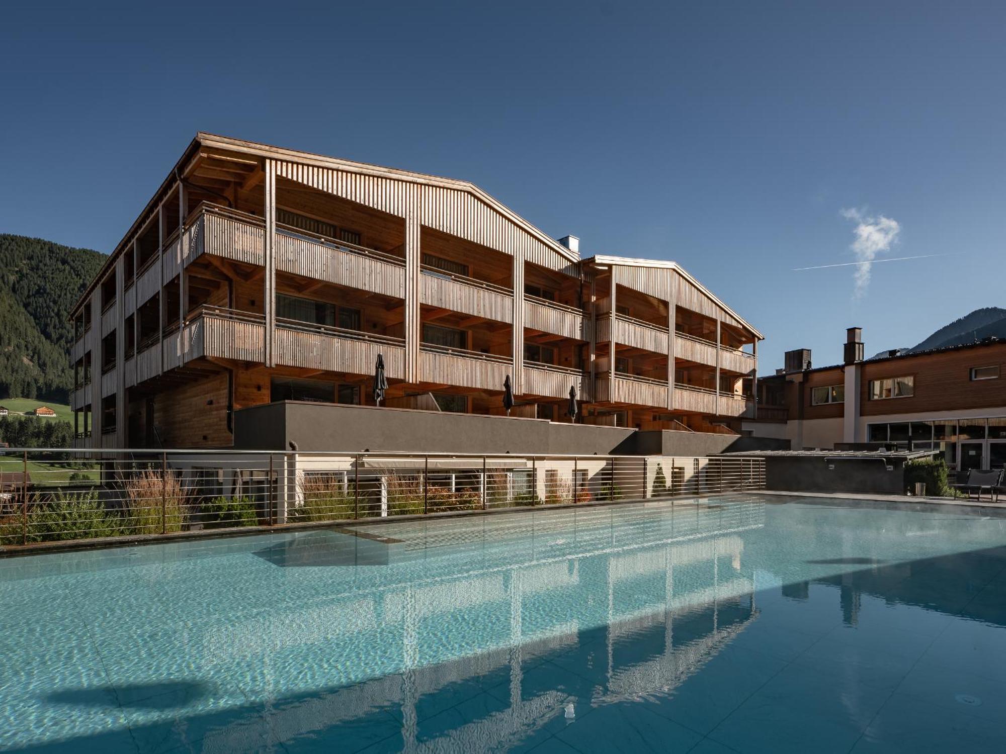 Alpine Nature Hotel Stoll Planca di Sopra Luaran gambar