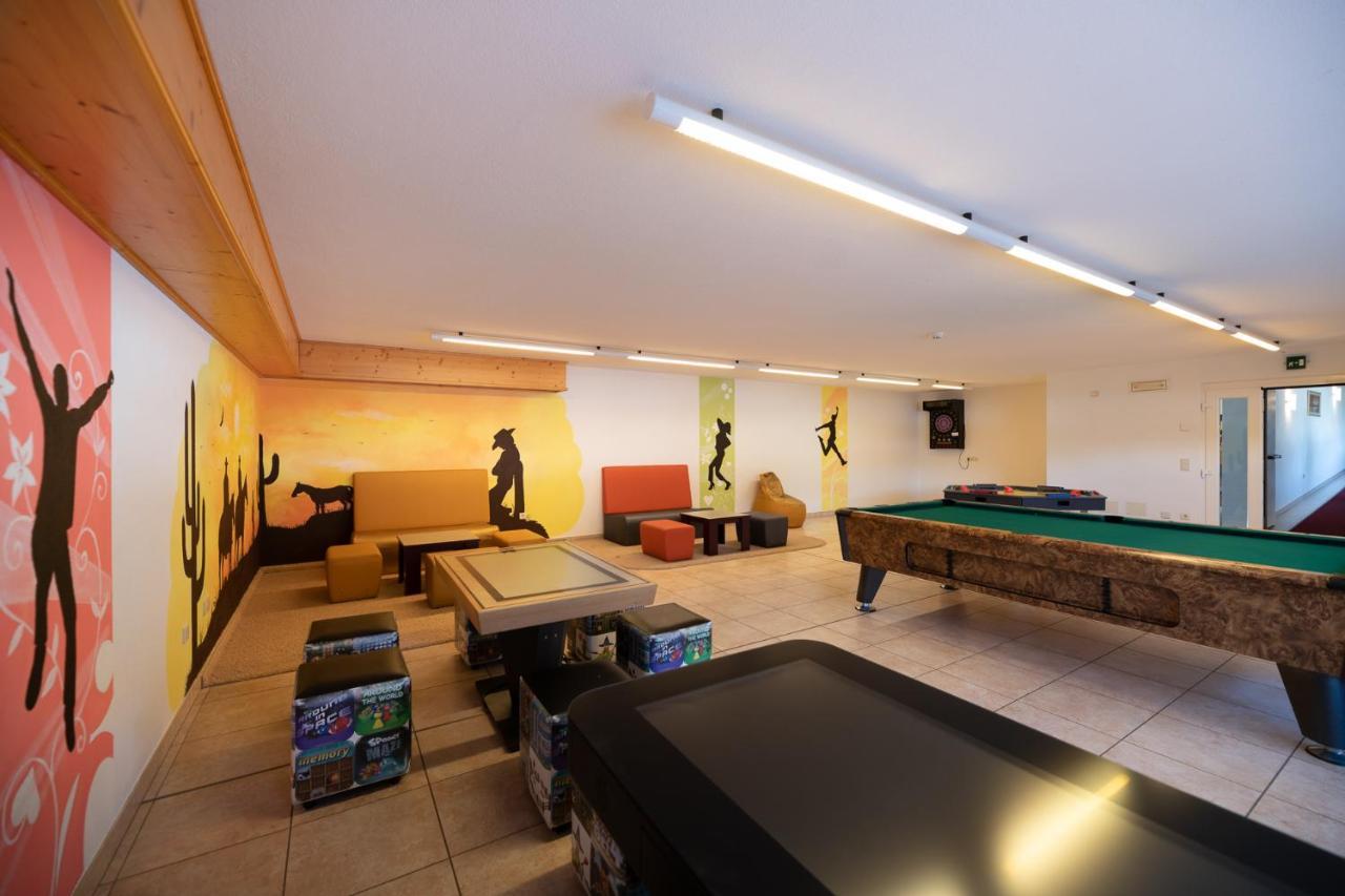 Alpine Nature Hotel Stoll Planca di Sopra Luaran gambar